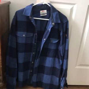 Men’s Fjall Raven Canada shirt